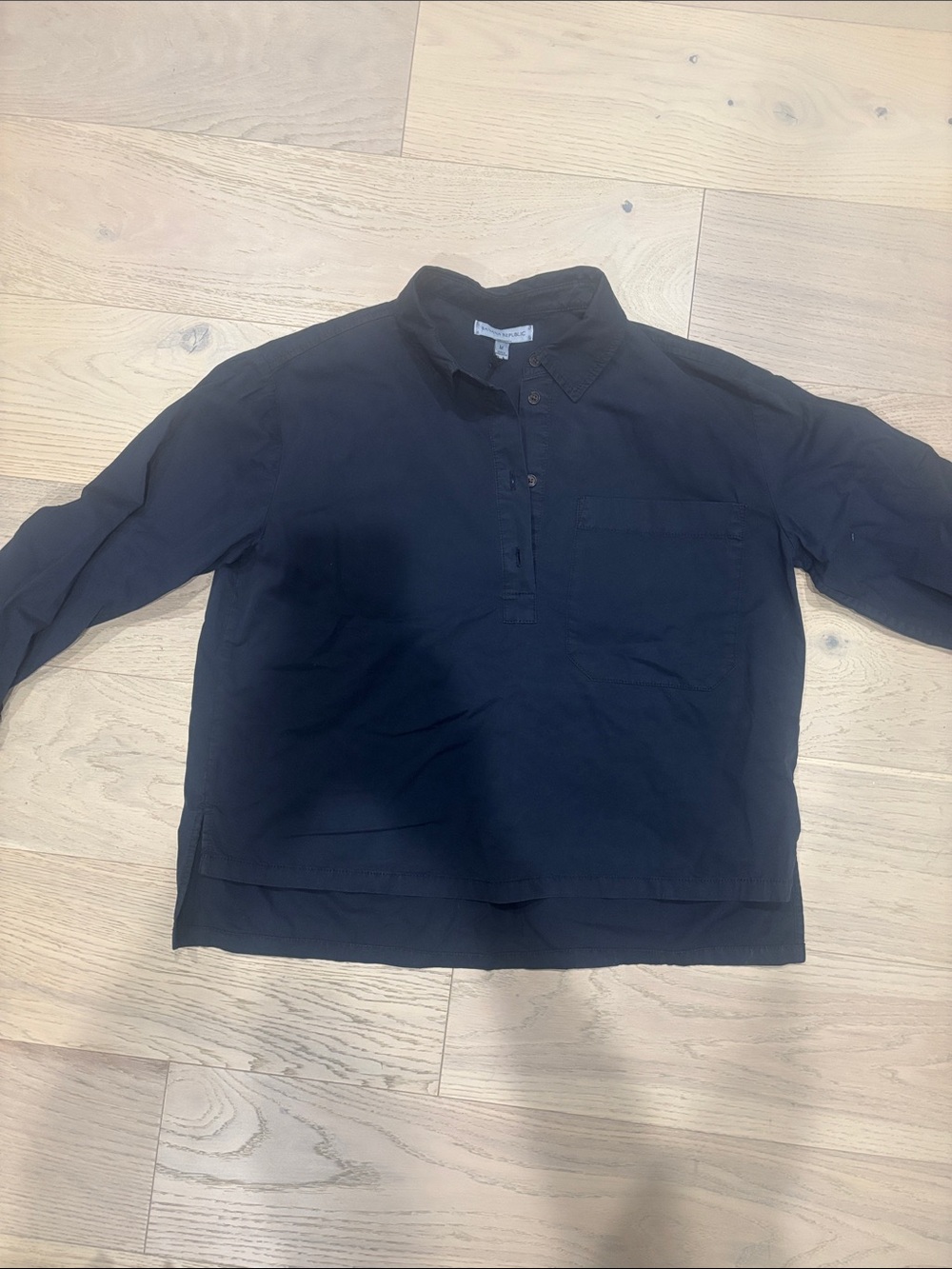 Banana Republic Navy Women’s Button-Front Long Sleeve Shirt